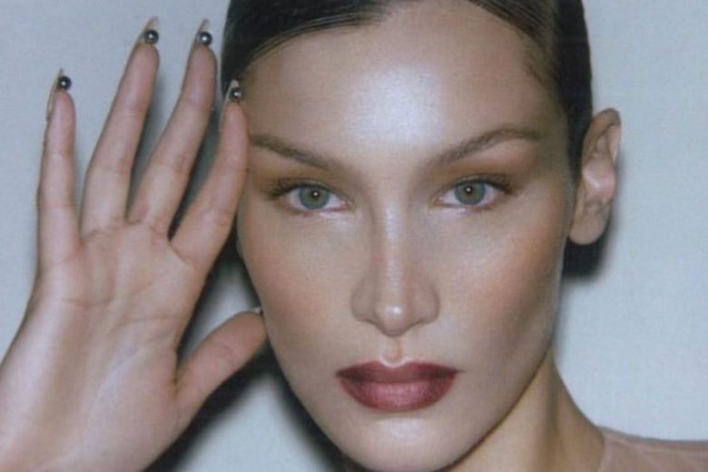 Bella Hadid_Fox Eye_Injections