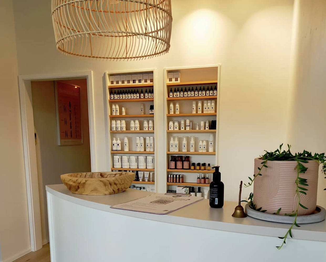 Glow-Beauty-Therapy-4-1 - SPA+CLINIC